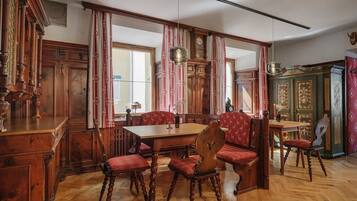 Ilmainen päivittäinen paikallinen aamiainen