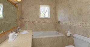 Villa, 2 Bedrooms | Bathroom | Hair dryer, towels