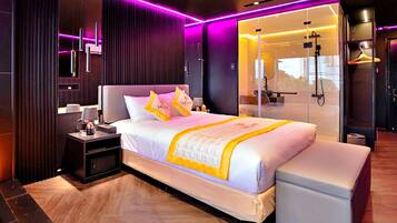 Lyxigt dubbelrum | Minibar, individuell inredning, unika möbler och skrivbord