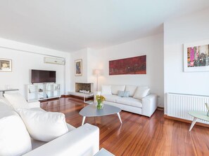 Villa, 4 habitaciones, alberca privada, vista a la alberca | Interior