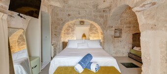 Hasamami Luxury Villa in Ostuni, 4 double bedrooms, private pool