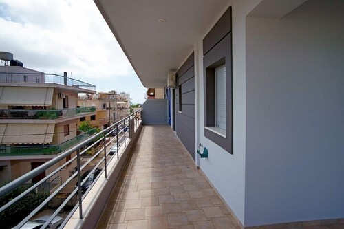 KYPARISSIA LUXURY HOME