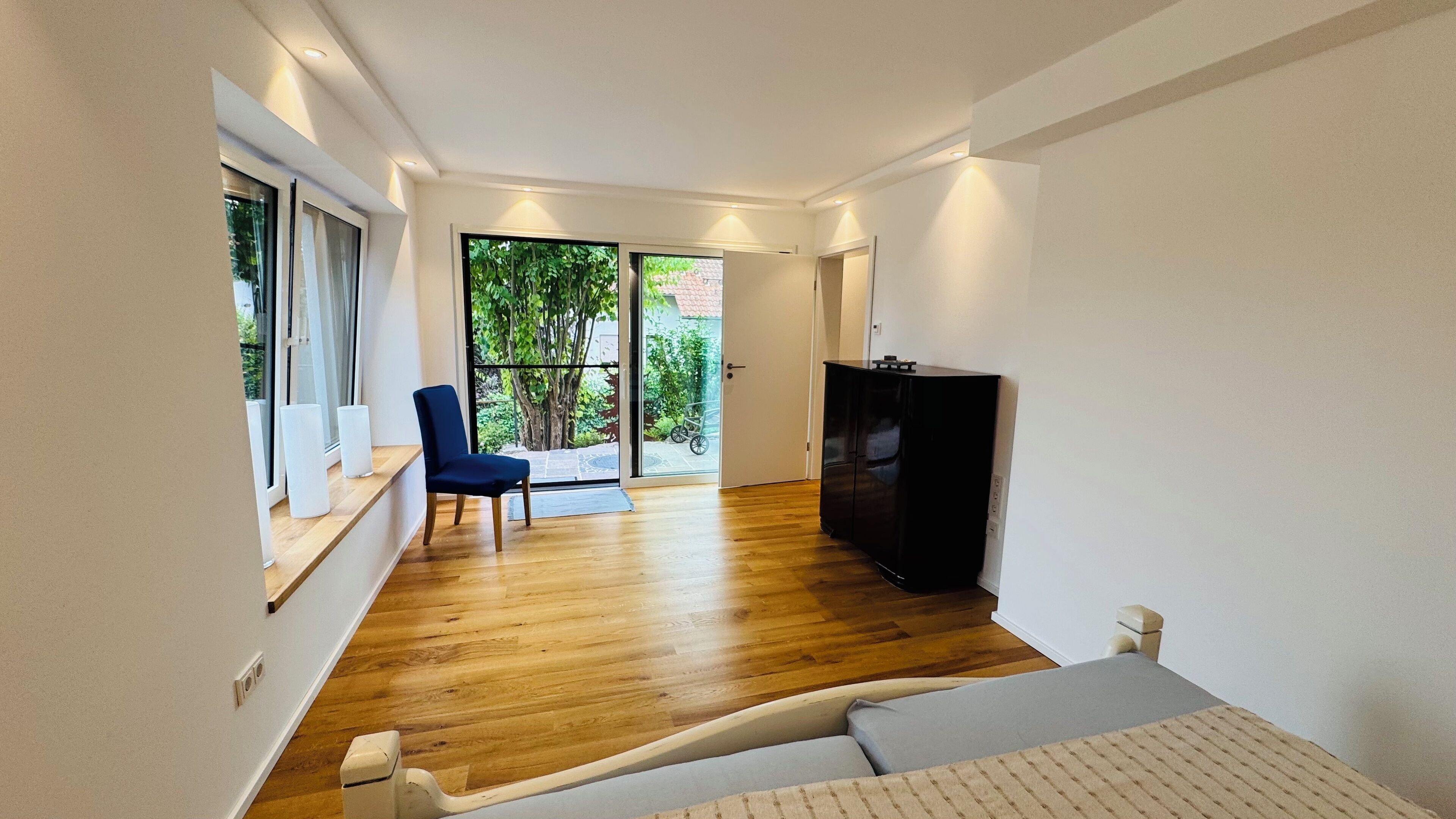 2 室のベッドルーム、デスク、アイロン / アイロン台、WiFi (無料)