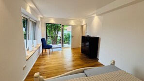 2 Schlafzimmer, Schreibtisch, Bügeleisen/Bügelbrett, kostenloses WLAN