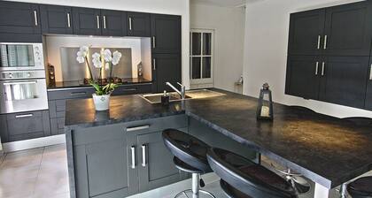 Chambre, petit-déjeuner inclus, accÚs cuisine