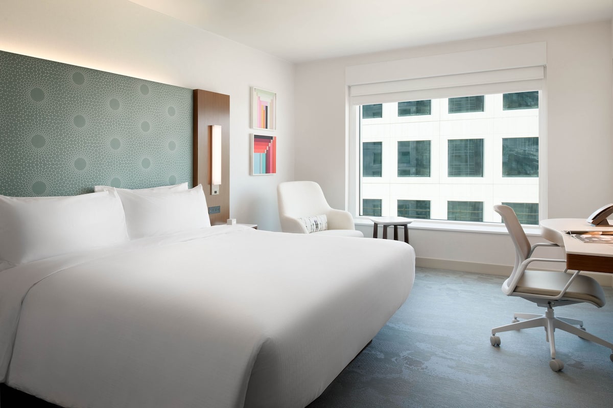Frette Italian sheets, premium bedding, down duvets, in-room safe