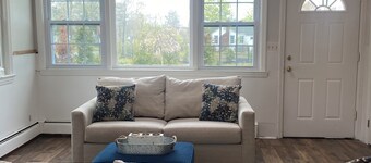 Cozy Cottage Ponquogue Hampton Bays