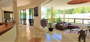 Sala de estar en el lobby