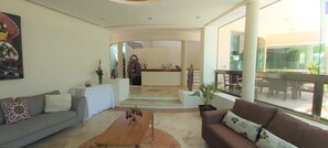 Villa Deluxe | Área de sala de estar | Televisión de pantalla plana