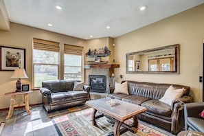 Smart TV, fireplace, offices