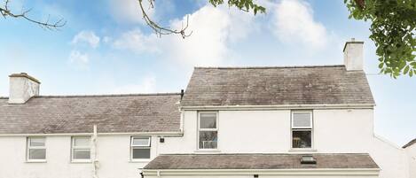 Cottage | Front of property