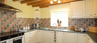 Bodlasan Groes House