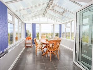 Cottage | Dining - Bodlasan Groes Cottage (Holyhead)