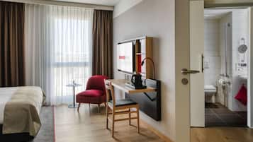 Chambre Familiale, 2 chambres | Minibar, bureau, espace de travail pour ordinateur portable