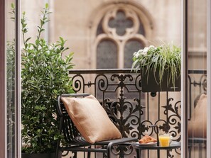 Deluxe Room (Vue Jardin ou Ville) | Balcony - Dandy Hotel & Kitchen (Paris)