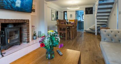 'Stag' - Cozy & stylish railway cottage near the New Forest