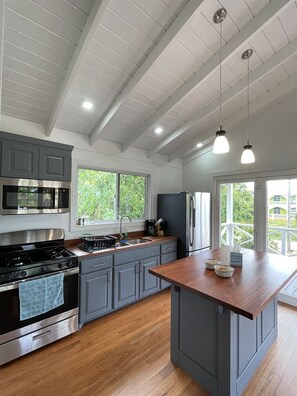 冰箱、微波炉、炉灶、茶具/咖啡用具