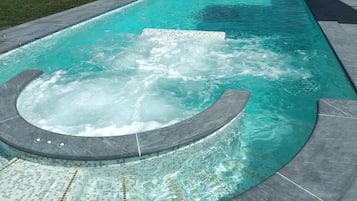 Una piscina riscaldata