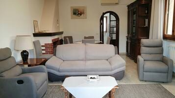 Smart TV, videogiochi, lettore DVD