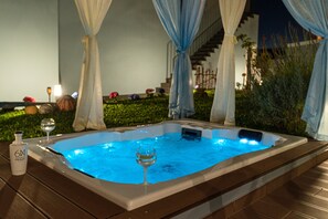 Baignoire à remous extérieure