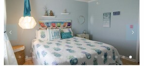 3 bedrooms, free WiFi, bed sheets - The Beach Charmer (Crystal Beach)
