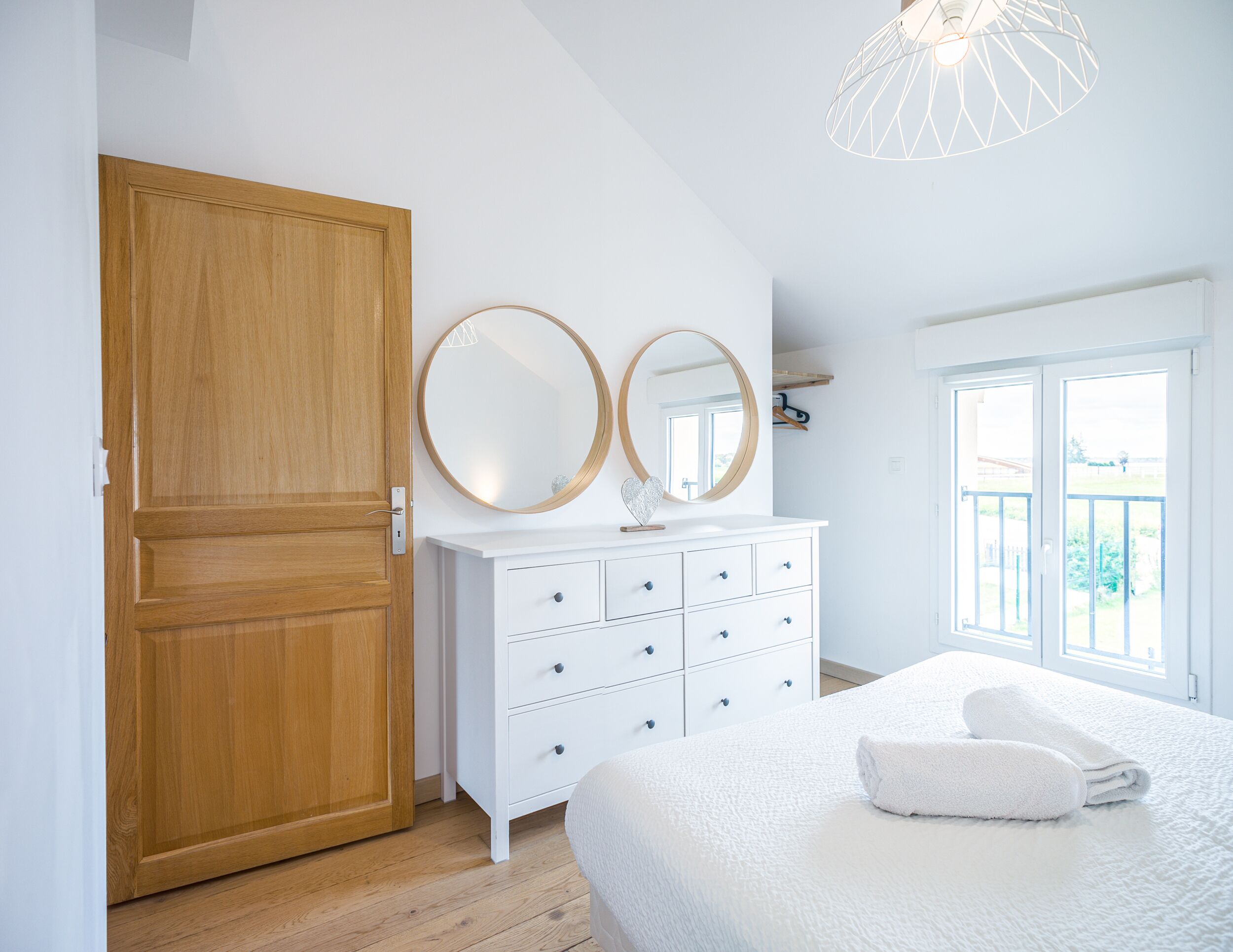 2 slaapkamers, reisbedje, gratis wifi, beddengoed