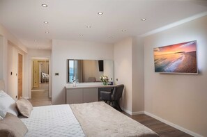 5 habitaciones, tabla de planchar con plancha y wifi gratis 