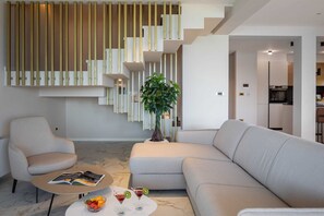 TV - Beachfront Villa Armeria with Pool (Kaštel Stari)