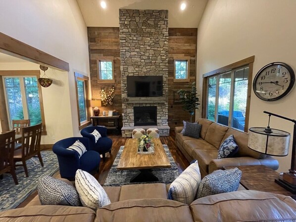 Smart TV, fireplace, table football, ping pong
