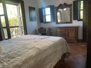 1 bedroom, travel crib, free WiFi, bed sheets