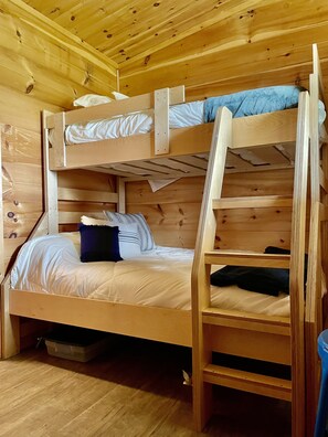 1 habitación y ropa de cama 