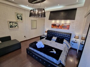1 quarto, Wi-Fi de cortesia, roupa de cama