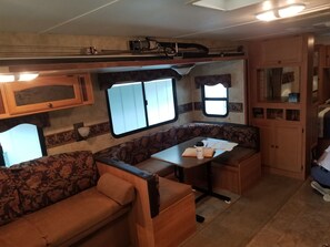 Interior - WATERFRONT, CLOSEST TO SCALLOPS! (Homosassa)