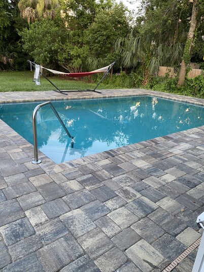 Pool House 3 miles from the 🏖 Beach