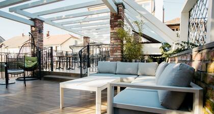 Sundial Garden Rooms