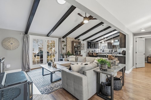 Jacksonville Creekside Inn