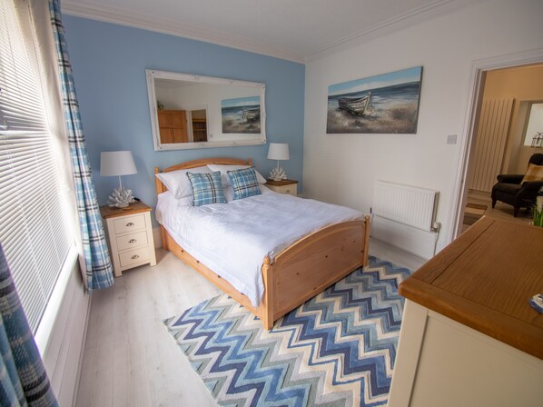 1 bedroom, travel cot, WiFi, bed sheets