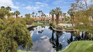 Property grounds - Luxury Two Bedroom Villa with Lakefront and Mountain View (La Quinta)