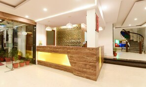 Lobby - Treebo Nand Residency (Dehradun)