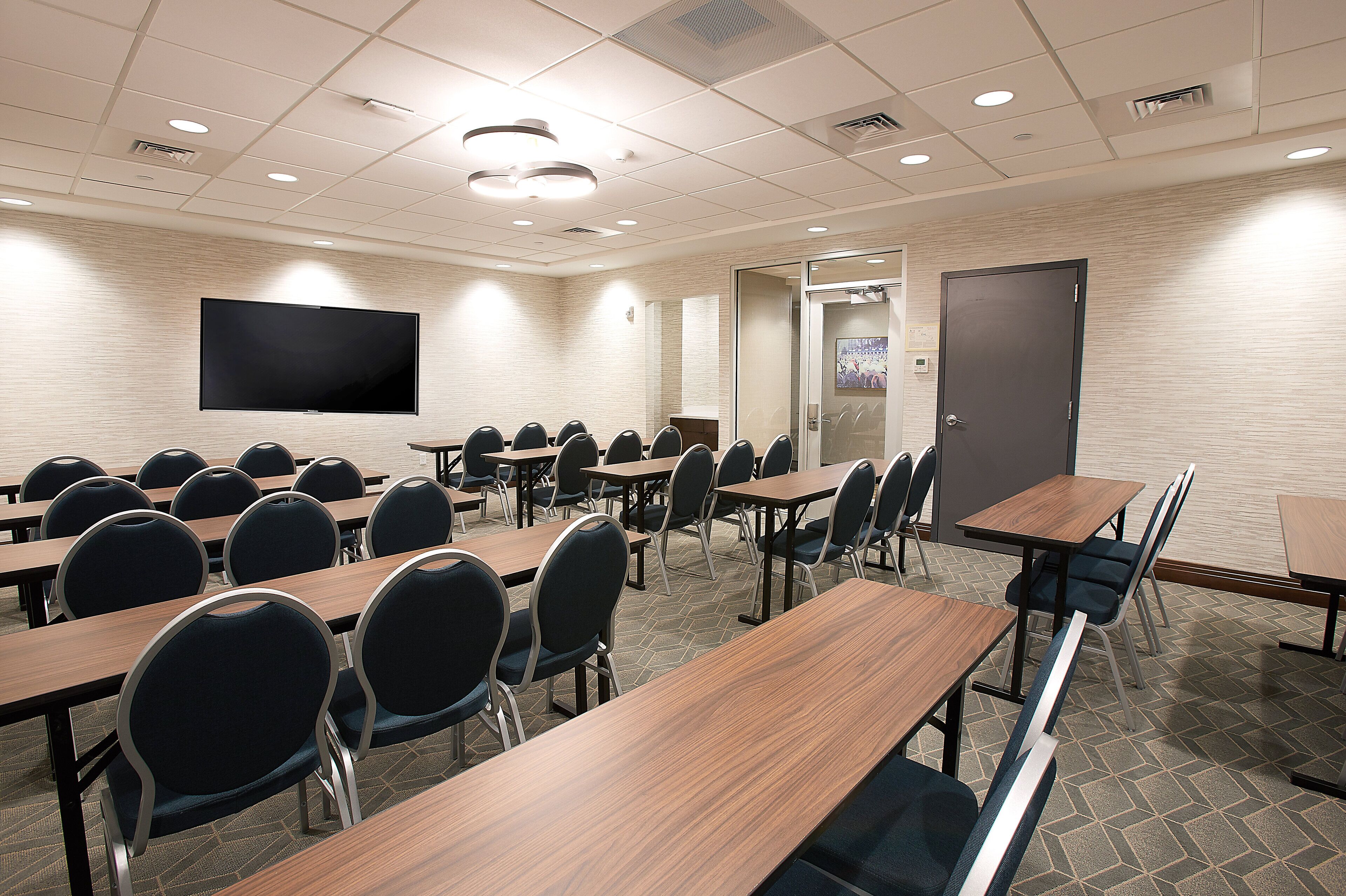 Photo - Holiday Inn Louisville Downtown by IHG