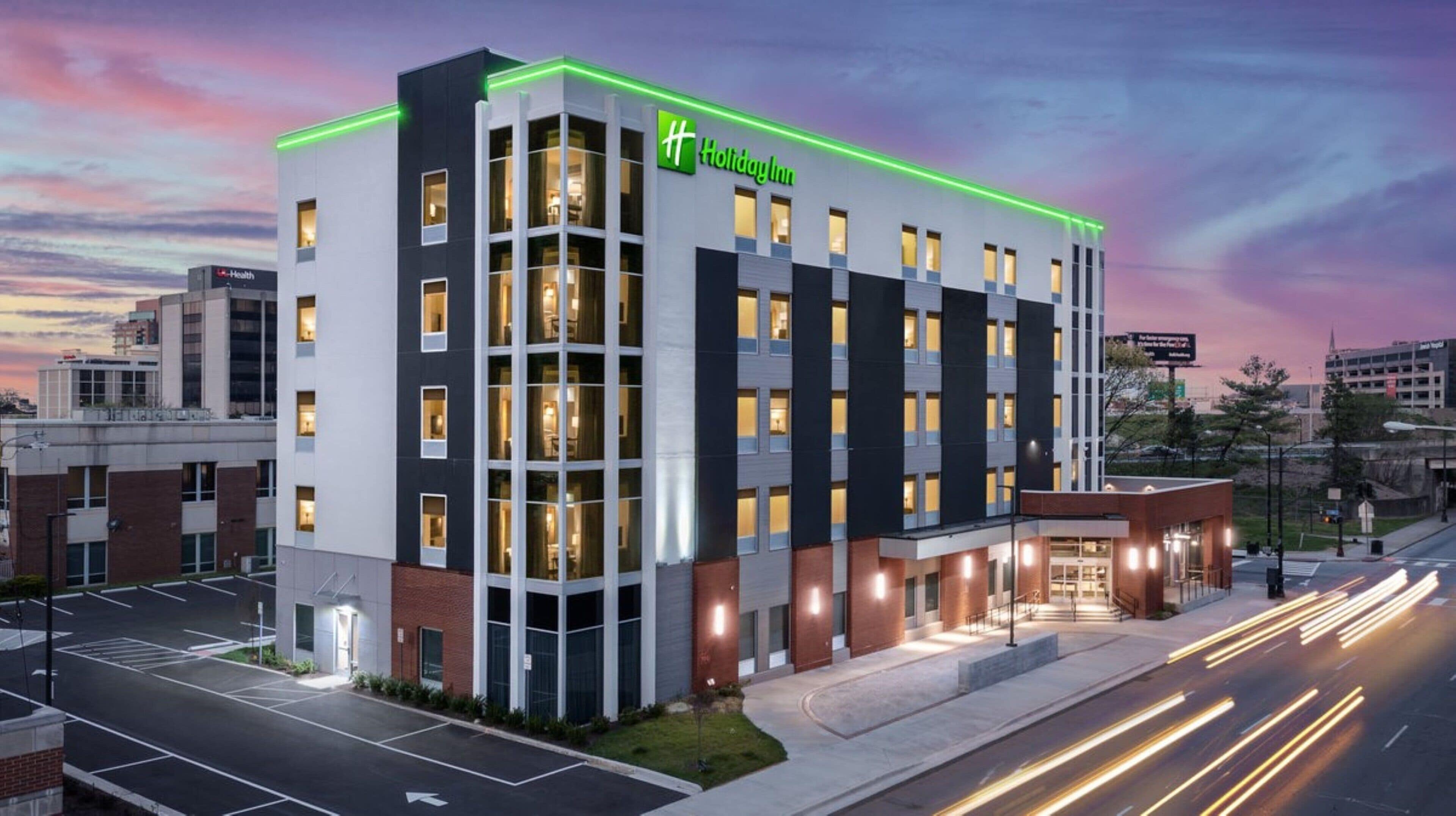 Photo - Holiday Inn Louisville Downtown by IHG