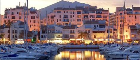Marina