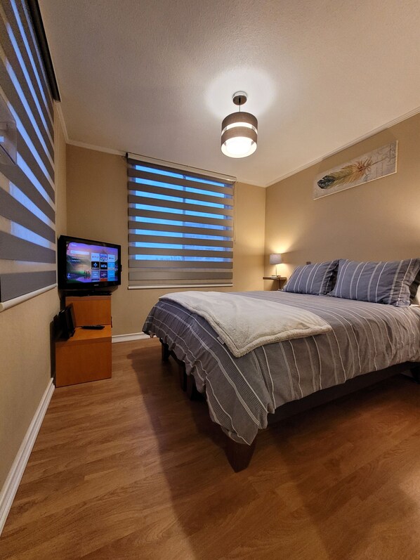 2 bedrooms, iron/ironing board, free WiFi, bed sheets