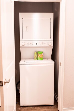 Interior - Stylish Lux 1BR Near NRG, Med Ctr & Rice U (Houston)