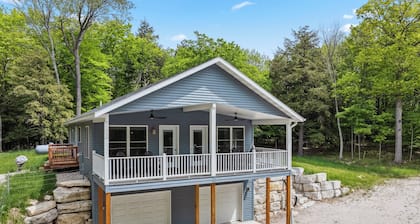 Modern home on Private wooded lot in Fish Creek!