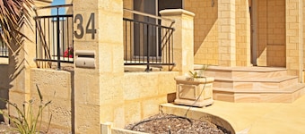 The Executive *Ground Floor* Self Contained Holiday Accommodation.