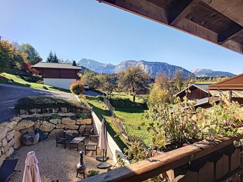 Savoyard Farmhouse - Sleeps 14, Garden & Parking
