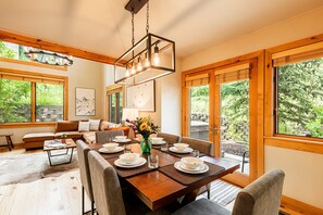 Dining - Year-Round Fun - Central Location, Private Hot Tub & 5-Min Walk to Free Shuttle! (Park City)