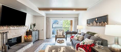 Televisión, chimenea