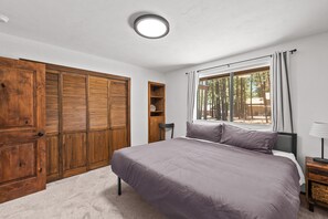 3 soveværelser, skrivebord, strygejern/strygebræt, gratis Wi-Fi